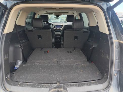Used 2020 GMC Acadia Denali w/ Technology Package AWD/4WD image 16