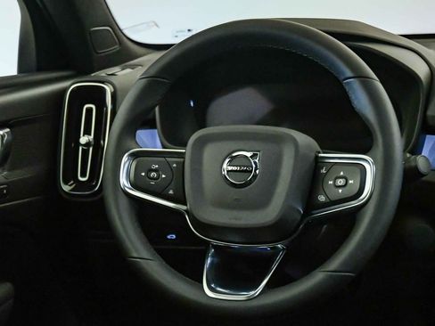 Certified 2023 Volvo C40 P8 Recharge Plus w/ Climate Package AWD/4WD image 13