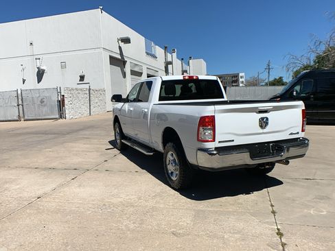Used 2021 RAM 2500 Big Horn AWD/4WD image 3