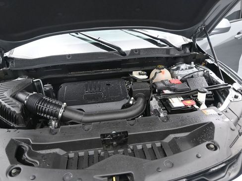 Used 2024 Chevrolet Blazer LT FWD image 16