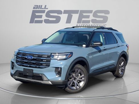 New 2026 Ford Explorer Active w/ Active Comfort Package AWD/4WD image 1