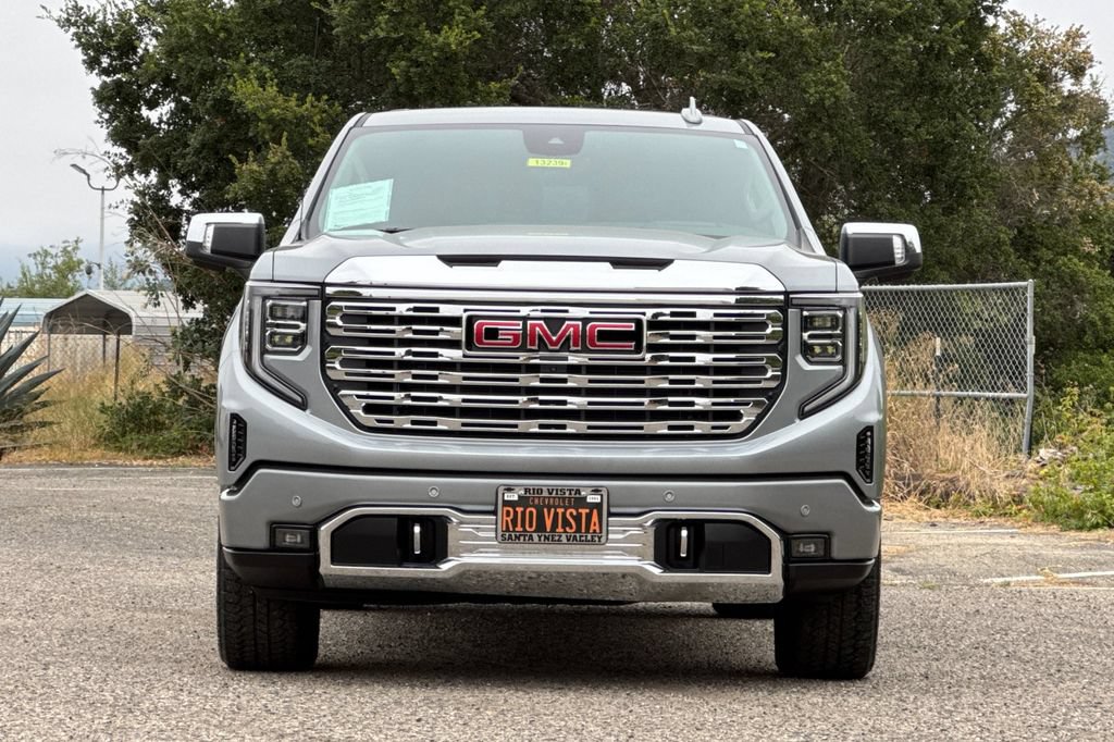 Used 2024 GMC Sierra 1500 Denali w/ Technology Package AWD/4WD image 9