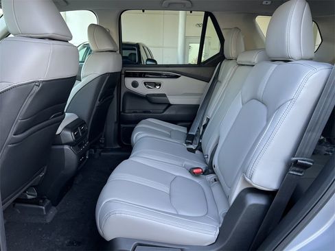 New 2025 Honda Pilot EX-L image 5