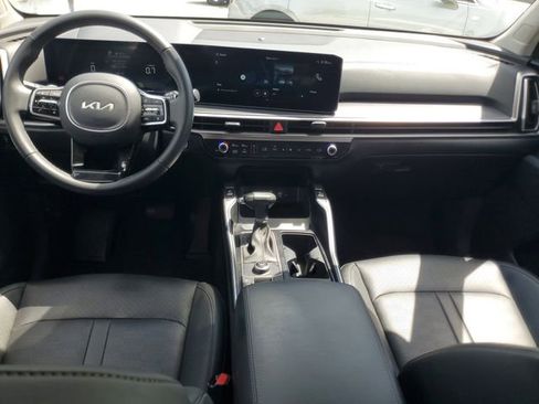 Used 2024 Kia Sorento S w/ Panoramic Sunroof Package FWD image 13