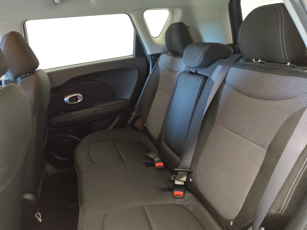 Used 2019 Kia Soul + FWD image 18