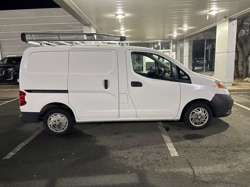 Used 2015 Nissan NV200 S w/ Cruise Control Package image 9