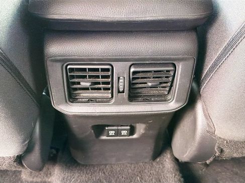 Used 2021 Toyota RAV4 XLE FWD image 18