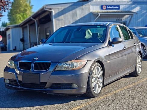 Used 2006 BMW 325i Sedan RWD image 3