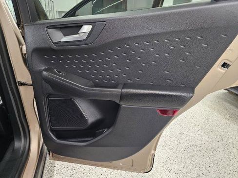 Used 2020 Ford Escape SEL image 28