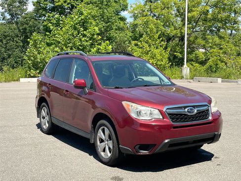 Used 2014 Subaru Forester 2.5i Premium AWD/4WD image 7
