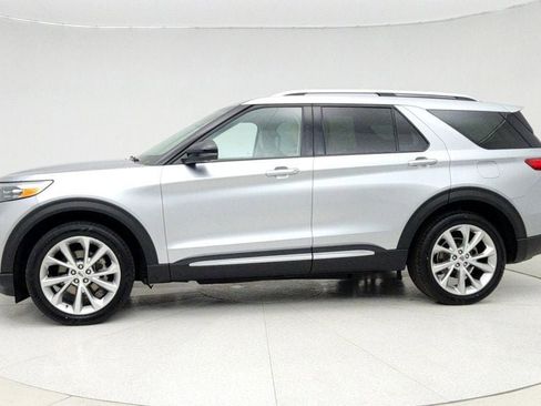 Used 2021 Ford Explorer Platinum w/ Equipment Group 601A image 8