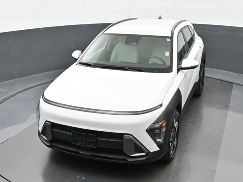 Certified 2024 Hyundai Kona SEL FWD image 35