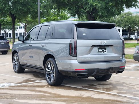 Used 2026 Cadillac Escalade Sport w/ Touring Package AWD/4WD image 4