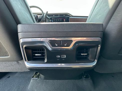 Used 2024 GMC Sierra 2500 Denali Ultimate AWD/4WD image 8