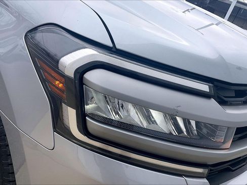 Used 2024 Ford Expedition XLT image 33