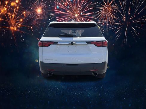 Used 2023 Chevrolet Traverse LT w/ LPO, Floor Liner Package AWD/4WD image 4
