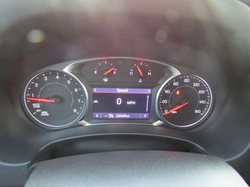 Used 2024 GMC Terrain SLT image 23