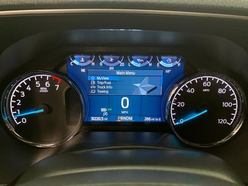 Certified 2022 Ford F150 XLT w/ Equipment Group 302A High image 20