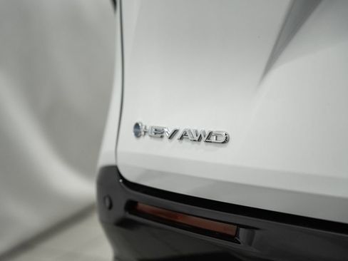 New 2026 Toyota Sienna Platinum image 8