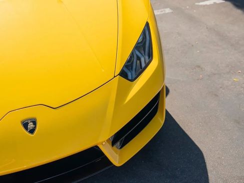 Used 2018 Lamborghini Huracan LP 580-2 RWD image 7