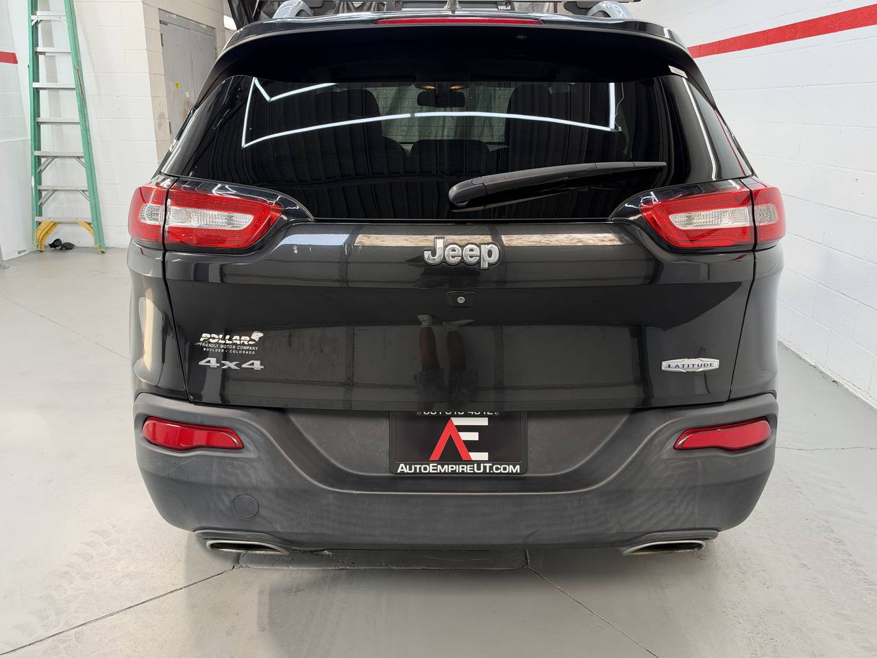 Used 2015 Jeep Cherokee Latitude AWD/4WD image 7