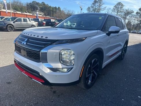 Used 2023 Mitsubishi Outlander Ralliart image 7