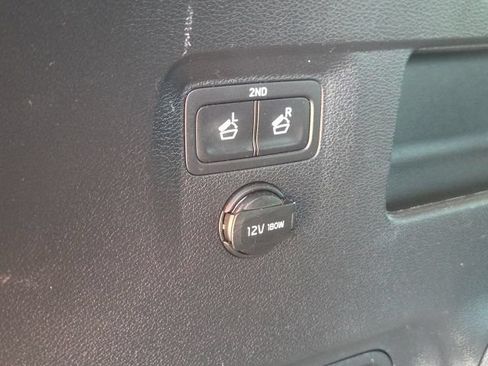 Used 2022 Kia Telluride S AWD/4WD image 12