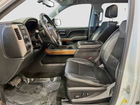 Used 2018 Chevrolet Silverado 1500 High Country AWD/4WD image 22