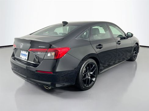 Used 2023 Honda Civic Sport image 6