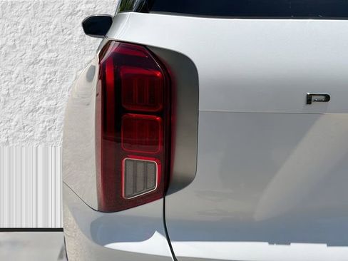 Used 2021 Hyundai Palisade Limited FWD image 10