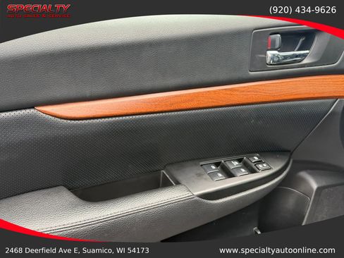 Used 2013 Subaru Outback 2.5i Limited AWD/4WD image 29