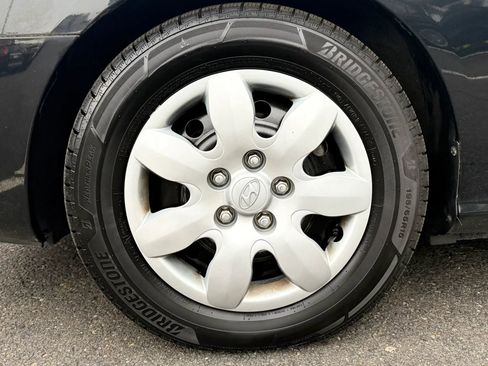 Used 2008 Hyundai Elantra GLS FWD image 40