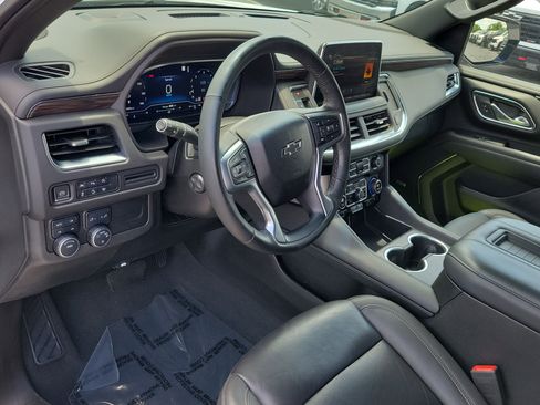 Used 2023 Chevrolet Tahoe Z71 w/ Luxury Package AWD/4WD image 23