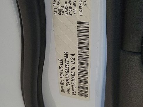 Used 2025 Jeep Grand Cherokee L Laredo RWD image 32