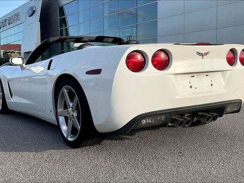 Used 2006 Chevrolet Corvette Convertible w/ Preferred Equipment Group RWD image 4