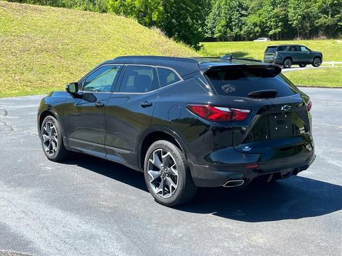 Used 2021 Chevrolet Blazer RS w/ Enhanced Convenience Package AWD/4WD image 3