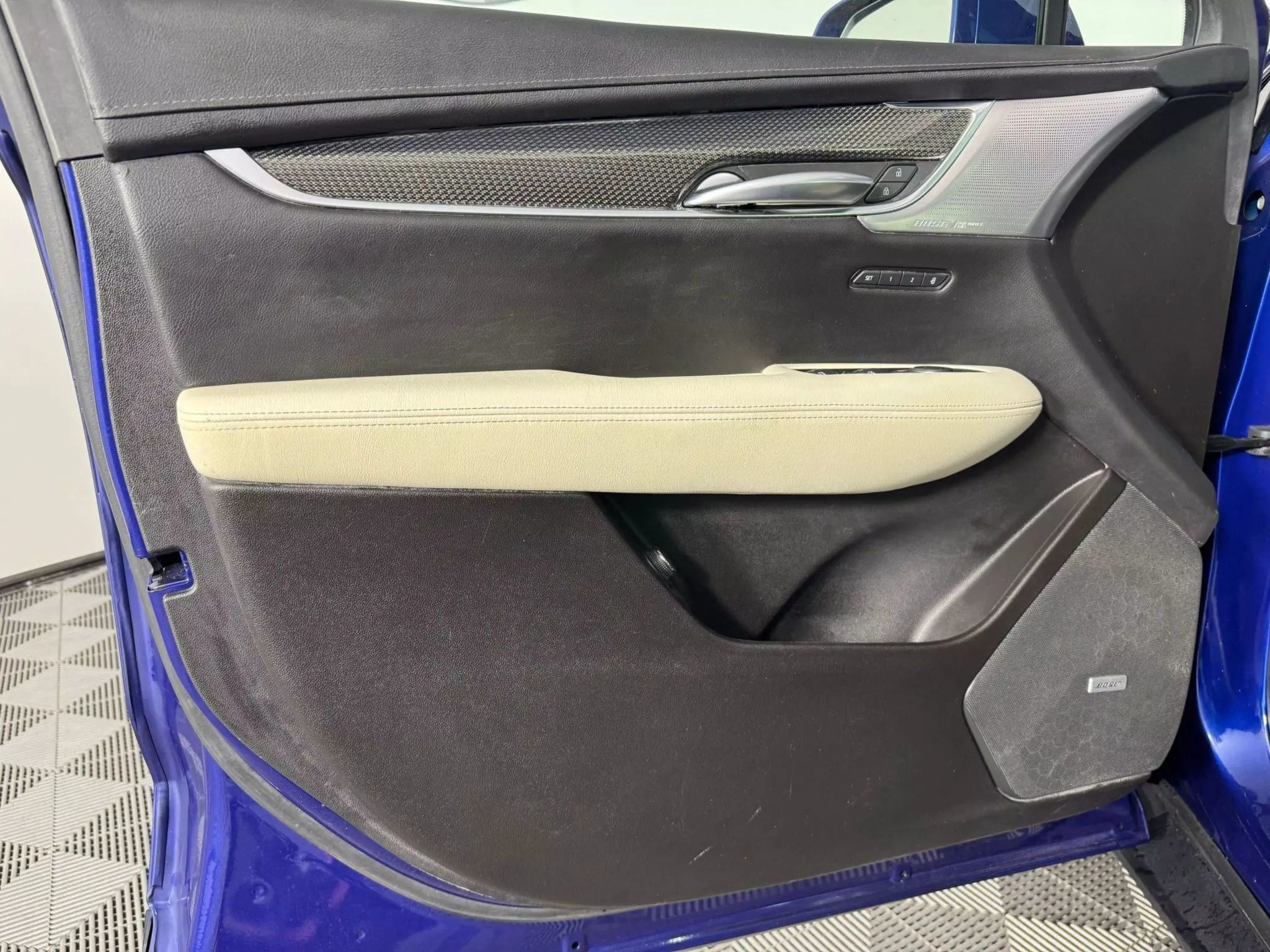 Used 2023 Cadillac XT5 Sportv AWD/4WD image 40