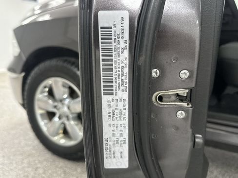 Used 2019 RAM 1500 Tradesman w/ Tradesman SXT Package AWD/4WD image 14