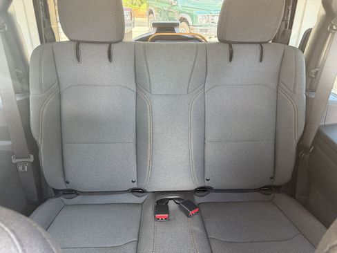 Used 2025 Jeep Wrangler Sport AWD/4WD image 19