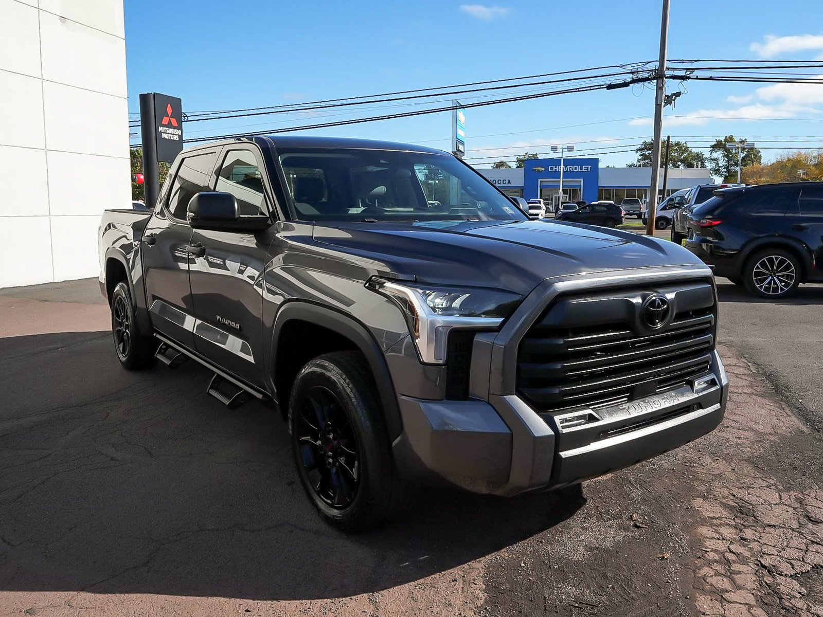 Used 2023 Toyota Tundra SR5 w/ SR5 Convenience Package AWD/4WD image 3