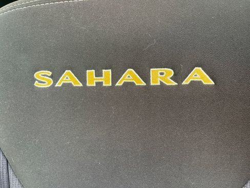 Used 2014 Jeep Wrangler Unlimited Sahara w/ Dual Top Group AWD/4WD image 32