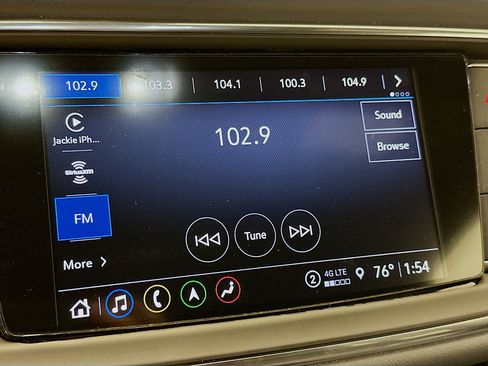 Used 2024 Buick Enclave Premium AWD/4WD image 21