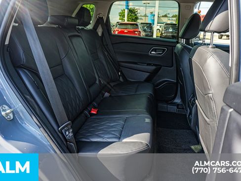 Used 2025 Nissan Rogue Platinum FWD image 24