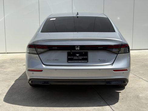 Used 2023 Honda Accord Touring image 8