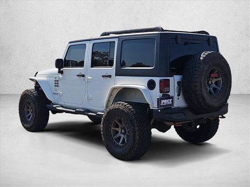 Used 2014 Jeep Wrangler Unlimited Sahara w/ Max Tow Package AWD/4WD image 7