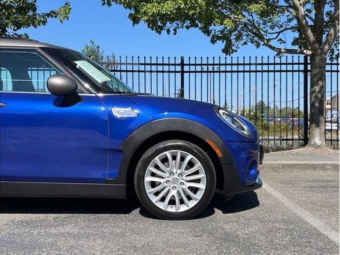 Used 2019 MINI Cooper Clubman S w/ Starlight Blue Edition image 2
