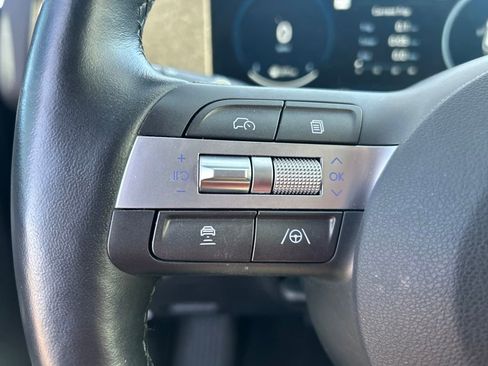 Used 2024 Hyundai Kona Limited AWD/4WD image 17