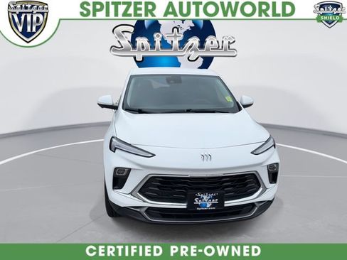 Certified 2025 Buick Encore GX Preferred w/ Advanced Technology Package AWD/4WD image 3