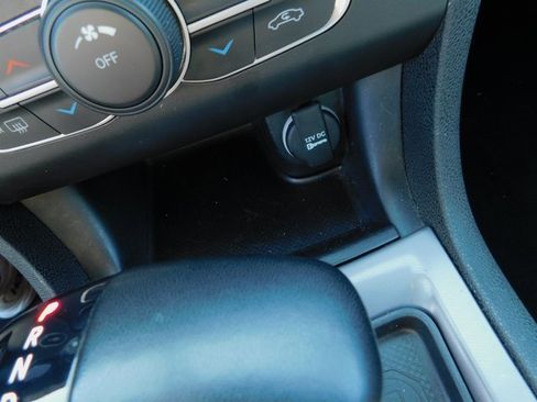 Used 2023 Dodge Charger SXT image 28