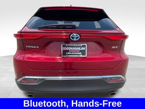 Used 2023 Toyota Venza XLE AWD/4WD image 4